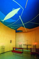 Pintura no teto e objetos litúrgicos, Capela Nossa Senhora da Conceição, Palácio da Alvorada, 1958. <em>Foto: Edgar César Filho</em>